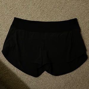 Lululemon Speed short -High Rise-4”